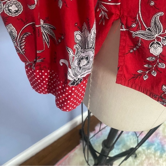 Susan Graver Red & White Floral Polka Dot Blouse Women’s Medium - Picture 8 of 12